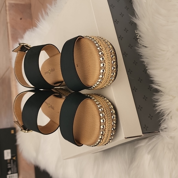 SANDALS - Picture 6 of 6